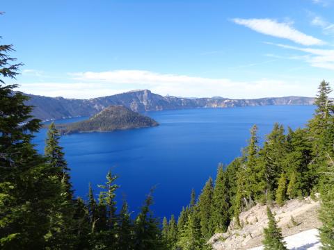Picture of Crater Lake Oregon